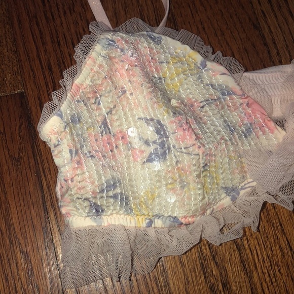 Victoria’s Secret Bralette - Picture 2 of 8